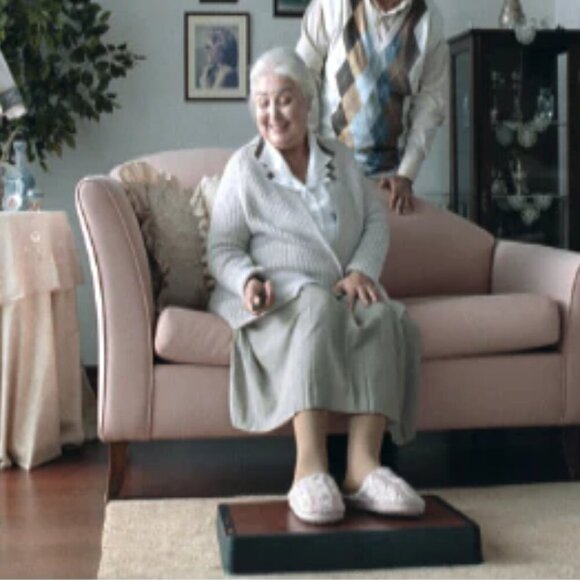 UFO Under Desk Heater With Remote Control - Picture 2 of 12